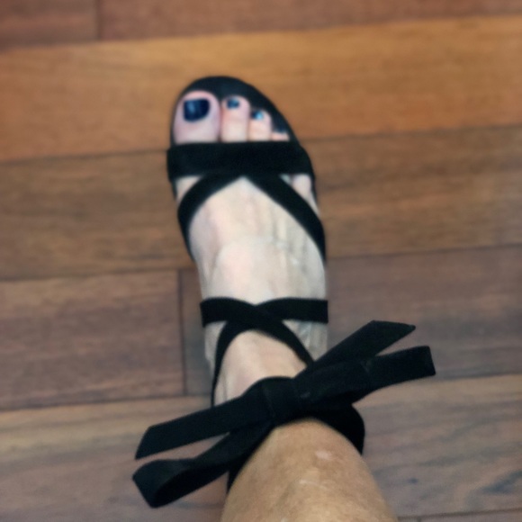 Gorgeous Sam Edelman black suede sandals 5.5 - Picture 7 of 8